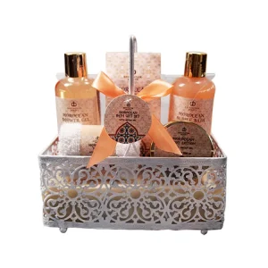 Popular Kit Moisturizing Body Lotion Body Scrub and Body Wash with Natural Scent